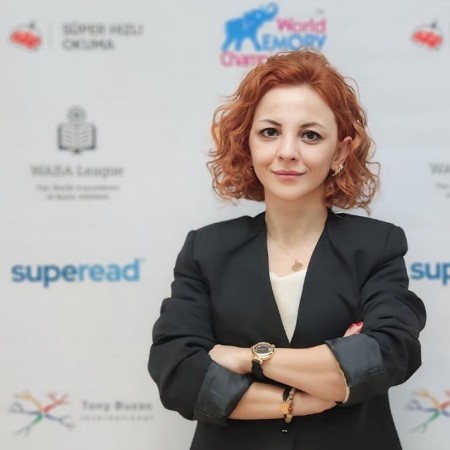 Emine Ü.