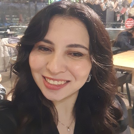 Müzeyyen Ş.