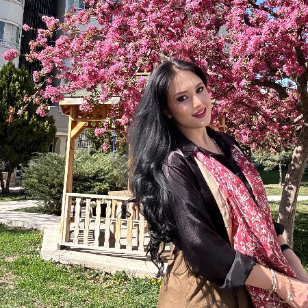 Duygu E.