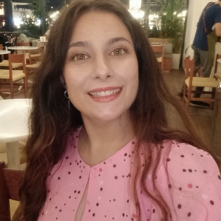 Ayşenur U.