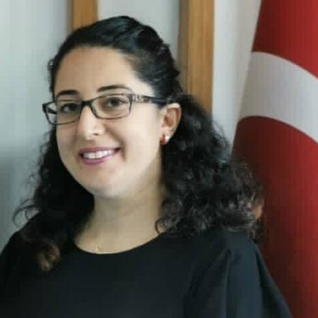 Ayşe B.
