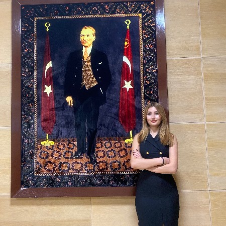 Özlem A.