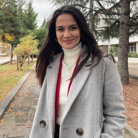 Zeynep Y.