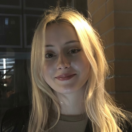 Aleyna D.