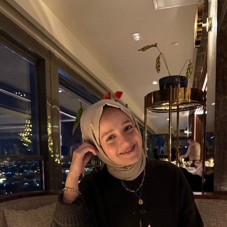 Fatma Nur Ç.