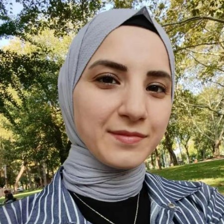 Derya Ş.